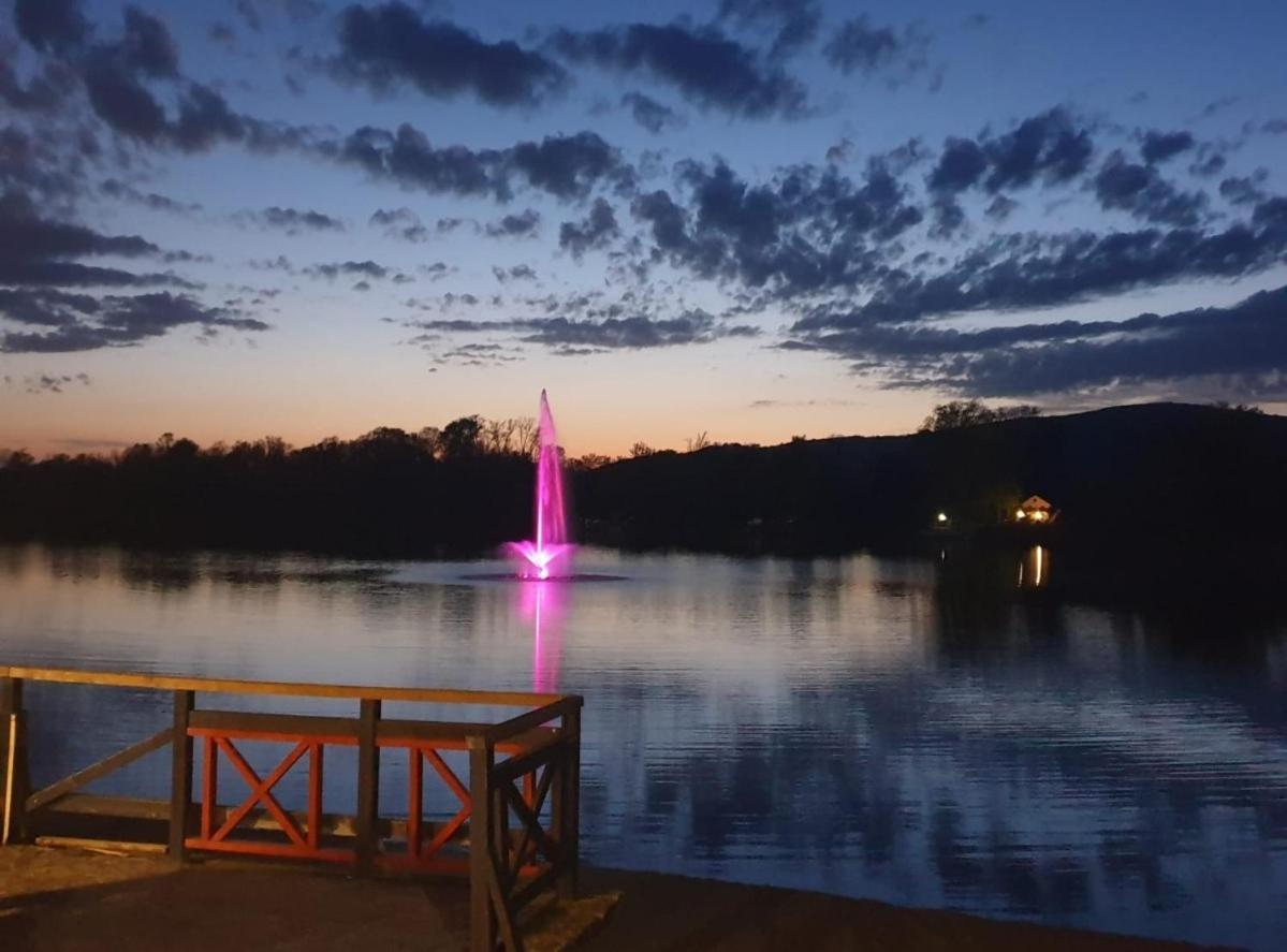Code Srebrno Jezero Lejlighed Veliko Gradište Eksteriør billede